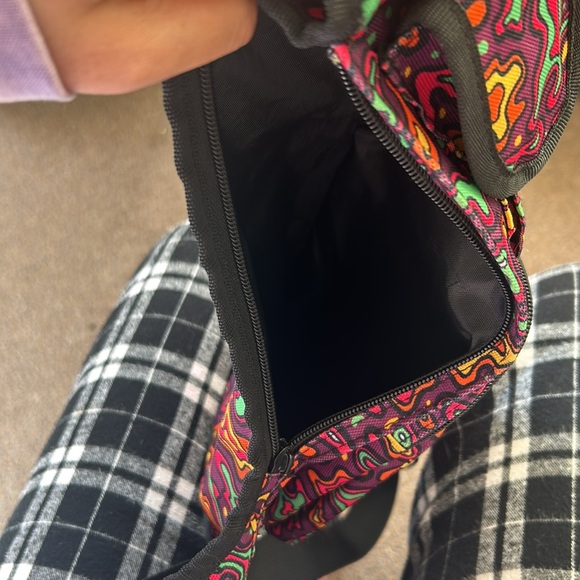 Boogie T bag. Holds a lot. - Picture 5 of 5